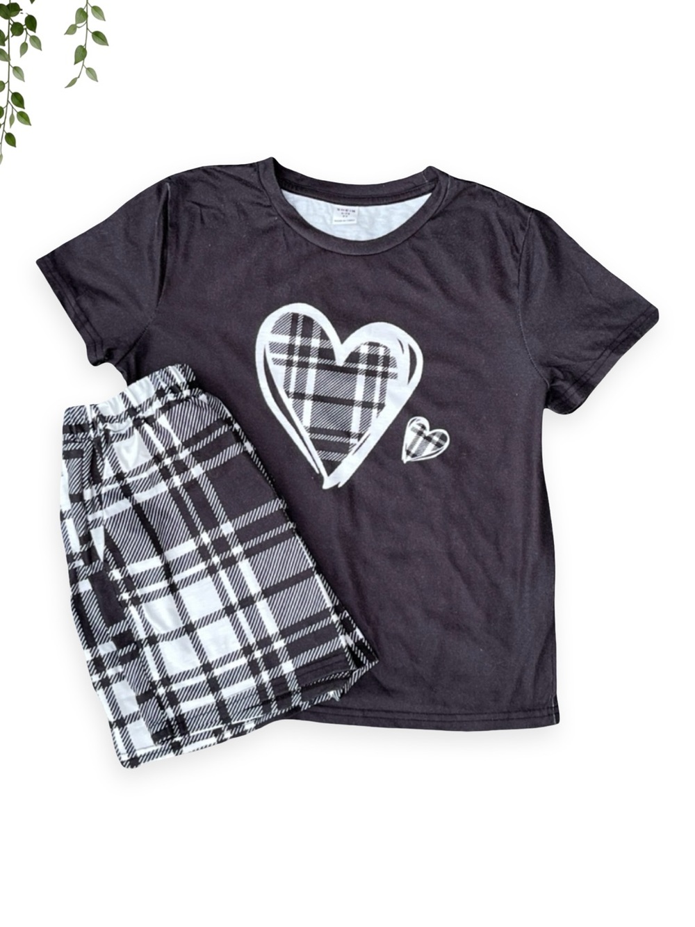 SHEIN Girls Black Plaid Heart Pajama Set Size 9Y Black & White Sleepwear